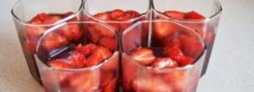 клубничное желе из желатина. Шаг 3