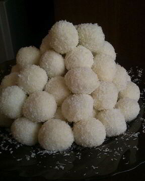 Кокосовые конфеты с изюмом