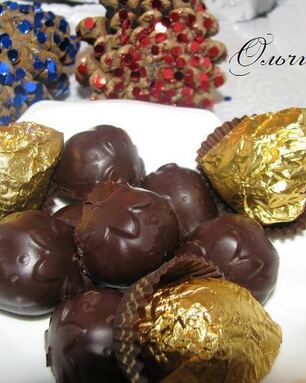 Конфеты Клубника в шоколаде
