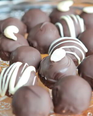 Шоколадные конфеты с орехами и коньяком