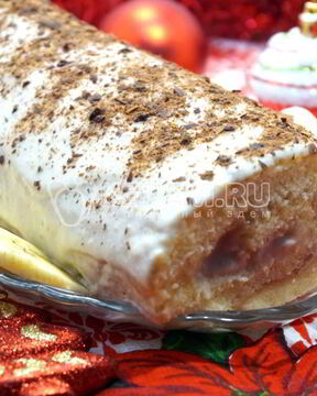 Бисквитный рулет с кремом Зимнее полено