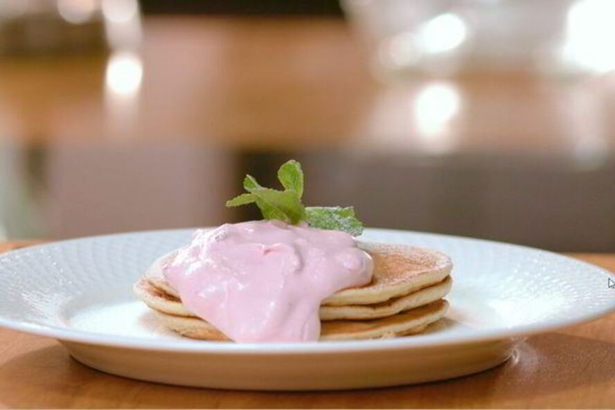 Рецепт блинчиков со сливочно-вишневым кремом