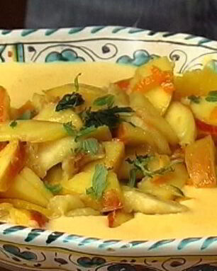 Фрукты в ванильном креме