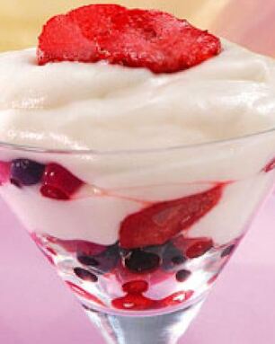 Марципановый крем с ягодами