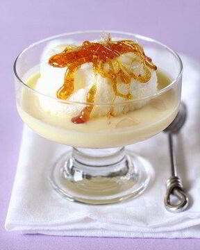 Меренги с нежным кремом и карамелью