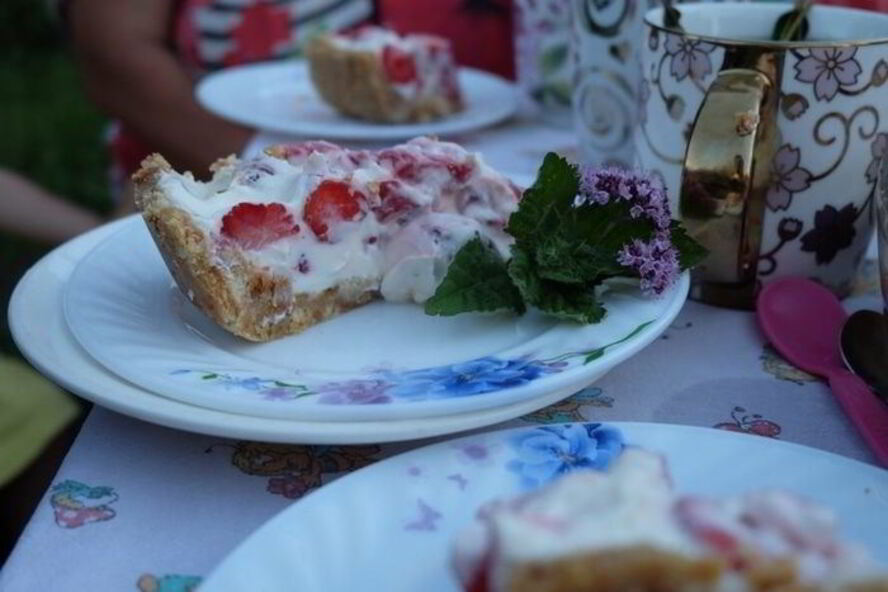 Рецепт летнего ягодного десерта без выпечки