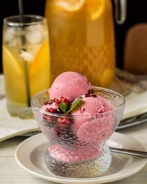 Малиновое мороженое