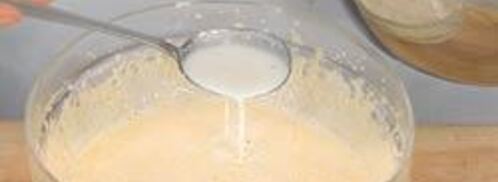 шоколадное и ванильное сливочное мороженое. Шаг 3