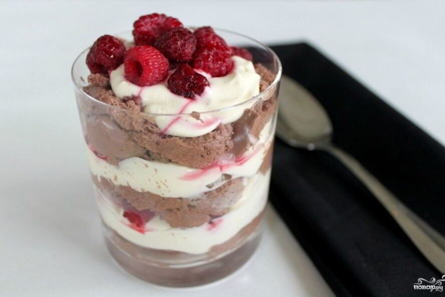 Рецепт шоколадного мусса с малиной