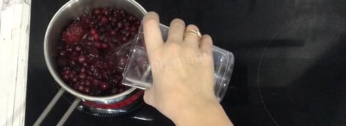 ягодный мусс с ежевикой и клюквой. Шаг 2
