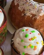 Пасхальный кулич с миндалем изюмом и лимоном