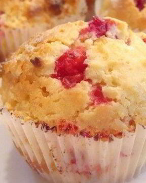 Пасхальные вишневые булочки