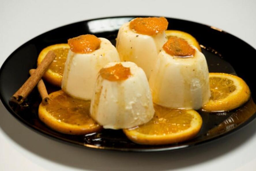 Рецепт суфле из и огурта с жареными пряными апельсинами