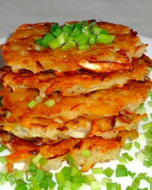 Картофельные драники с капустой