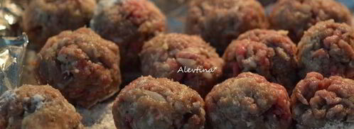 фрикадельки с медовым-острым соусом. Шаг 2