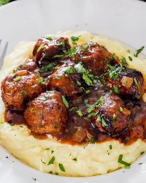 Фрикадельки с подливкой