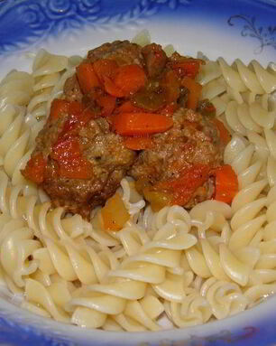 Фузилли с фрикадельками