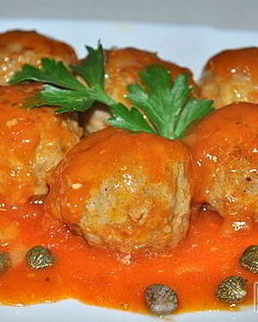 Мексиканские фрикадельки в томатном соусе