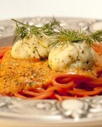 Спагетти с фрикадельками из трески