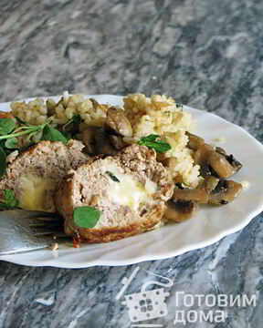 Сырные фрикадельки с грибным рисом