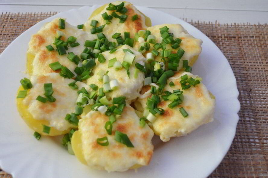 Рецепт картофеля под сыром
