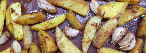 картофель с чесноком и зеленью. Шаг 3