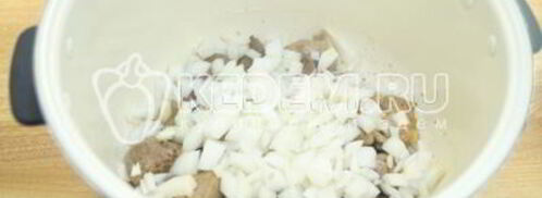 картофель с мясом в мультиварке. Шаг 4