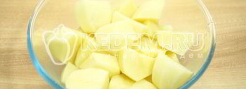 картофель с мясом в мультиварке. Шаг 6