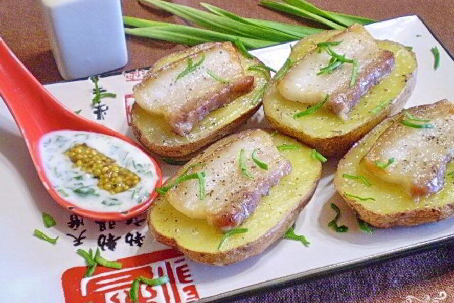 Рецепт картошки с салом и чесноком в духовке