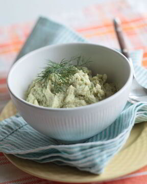 Пюре из картофеля и пастернака с кроликом