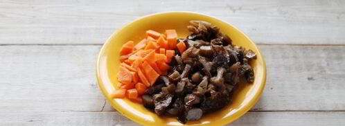 тушеная чечевица с опятами и куриным филе. Шаг 5