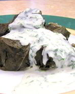 Долма — голубцы в виноградных листьях