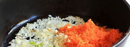 ленивые голубцы с подливкой в духовке. Шаг 9