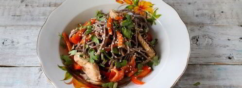 гречневая лапша с курицей и овощами. Шаг 17