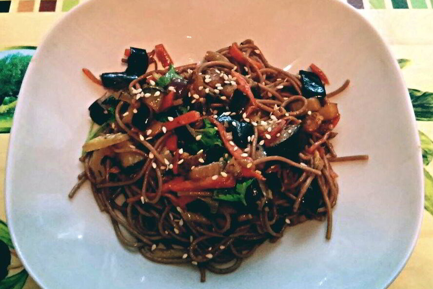 Рецепт гречневой лапши с овощами