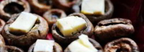 фаршированные грибы с сыром бри. Шаг 11