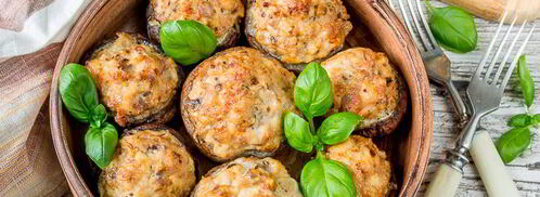 фаршированные шампиньоны с курицей. Шаг 5