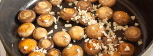 шампиньоны с чесноком и хересом. Шаг 4