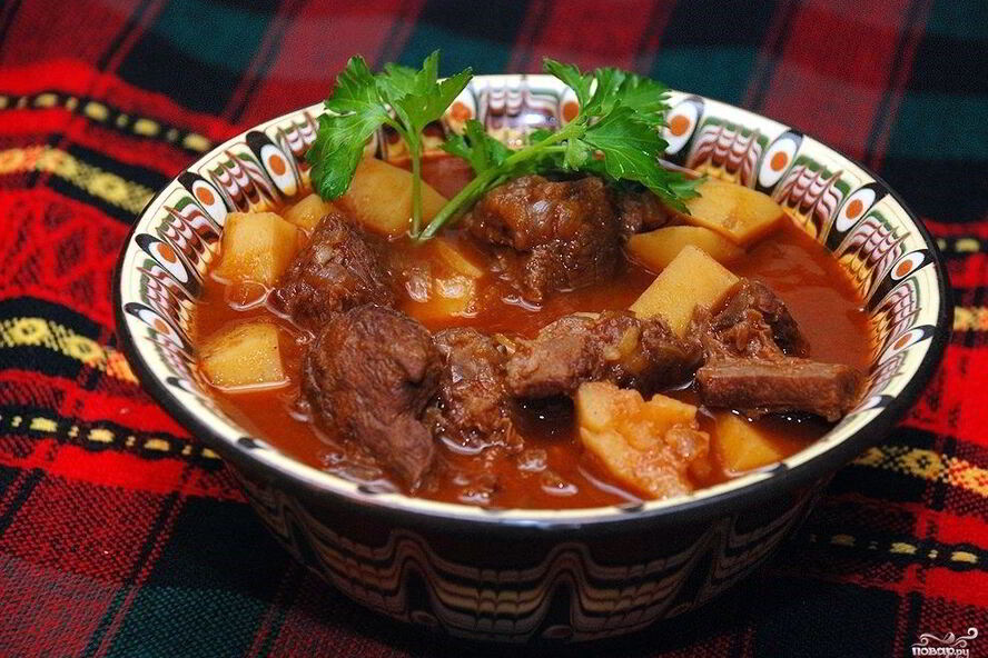 Рецепт гуляша из мраморной говядины