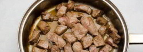 гуляш по-венгерски с фасолью. Шаг 2