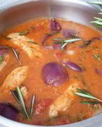 Пряный куриный гуляш