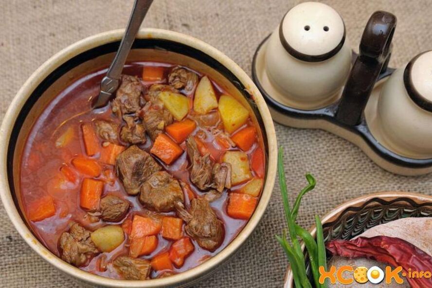 Рецепт супа гуляш по-венгерски