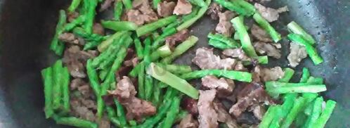 китайская лапша с говядиной в соусе терияки. Шаг 2