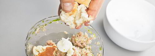 деревенские котлеты из кролика с пряными травами и пармезаном. Шаг 4