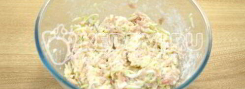 куриные котлеты с кабачком. Шаг 4