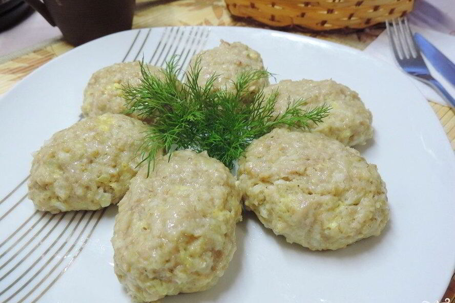 Рецепт куриных котлет с начинкой