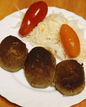 Рыбные котлеты из карася