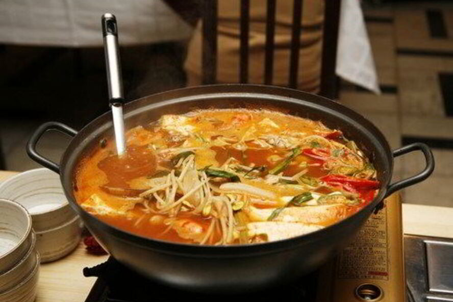 Рецепт куриной лапши по-итальянски с томатами и шпинатом