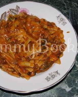 Лапша в мясном соусе