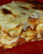 Лазанья под соусом бешамель